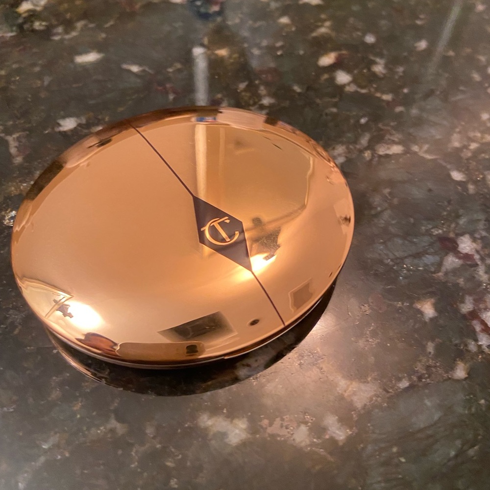 Charlotte Tilbury AIRBRUSH FLAWLESS FINISH SKIN PERFECTING MICRO-POWDER 2 medium